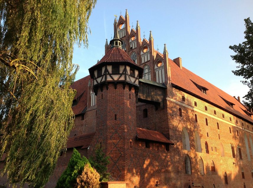 Private transportation to the Malbork Castle from Gdansk - The road to Malbork in a private vehicle