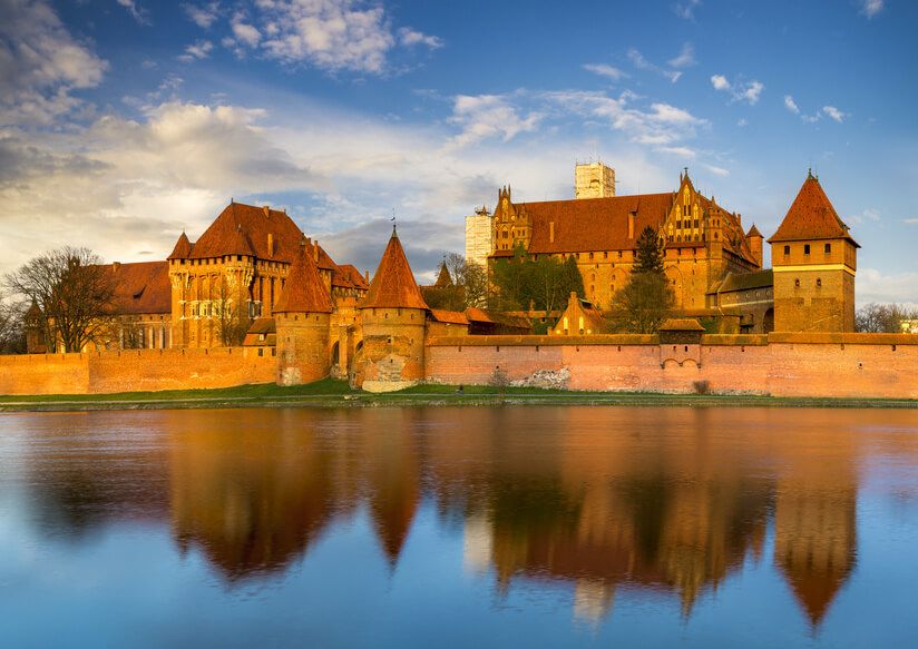 Private transportation to the Malbork Castle from Gdansk - Three hours inside the Malbork complex