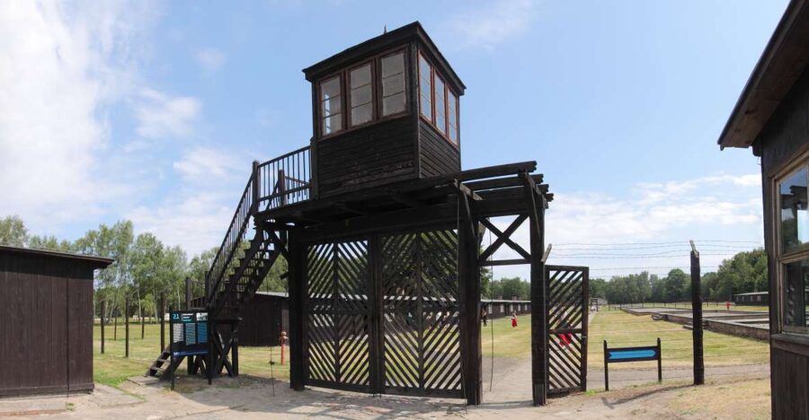 Private transportation to the Stutthof Concentration Camp 4h - Two hours inside the Stutthof Museum