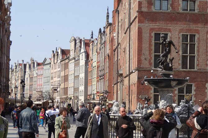 Private Walking Tour of Old Gdańsk with an architect-guide - Mariacka Street and the old-city atmosphere