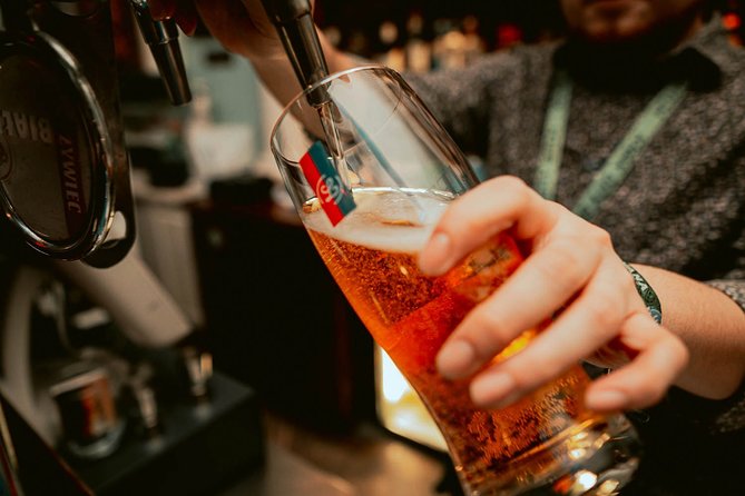 Pub Crawl + Unlimited Drinks + VIP entry + Drinking Games & Photographer - What the photographer adds