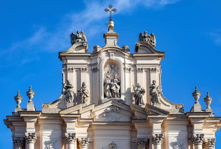 ROYAL & COMMUNIST WARSAW walking tour in English - University, palace, and Warsaw’s cultural figures