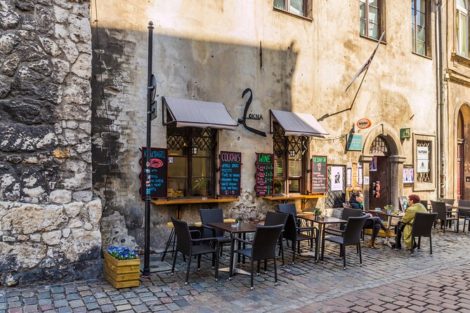 Schindler's Factory and Jewish Ghetto Walking Tour in Kraków - Ghetto Heroes Square and the chair memorial