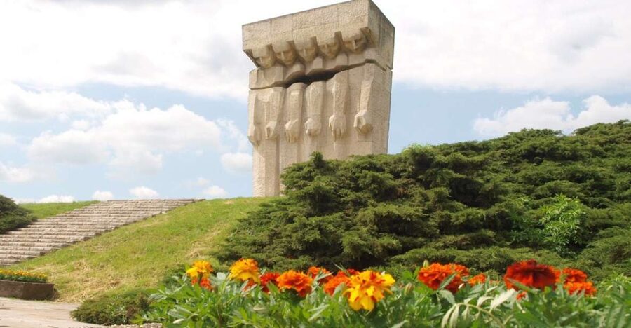 Schindler's Factory & Plaszow Guided Tour - The journey from the museum to Plaszow