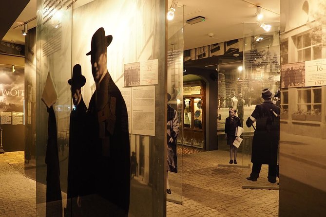Schindler's List - Oskar Schindler Factory Museum Guided Tour - What the 90-minute route shows you