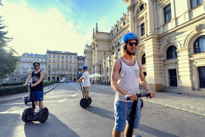 Segway Tour Gdańsk: Old Town Tour - 1,5-Hour of Magic! - Group size and the feel of the experience