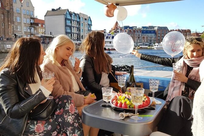 Sightseeing Cruise around the Old Town of Gdansk - Why the Motława is the right place to see Gdańsk