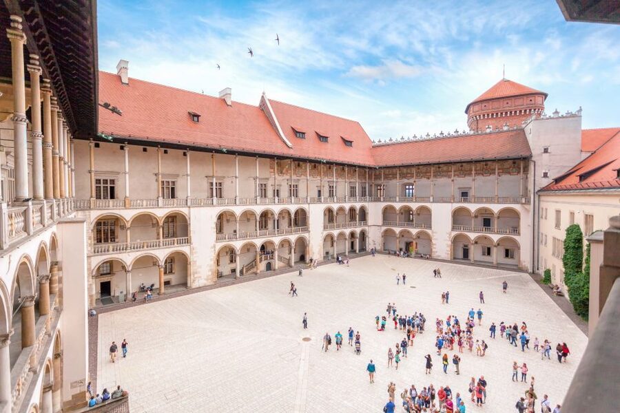 Skip-the-Line Wawel Castle Chambers Private Tour - Who will get the most from this tour?