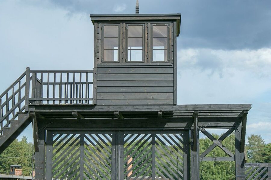 Stutthof Concentration Camp:Guided Tour with Transportation - Final decision