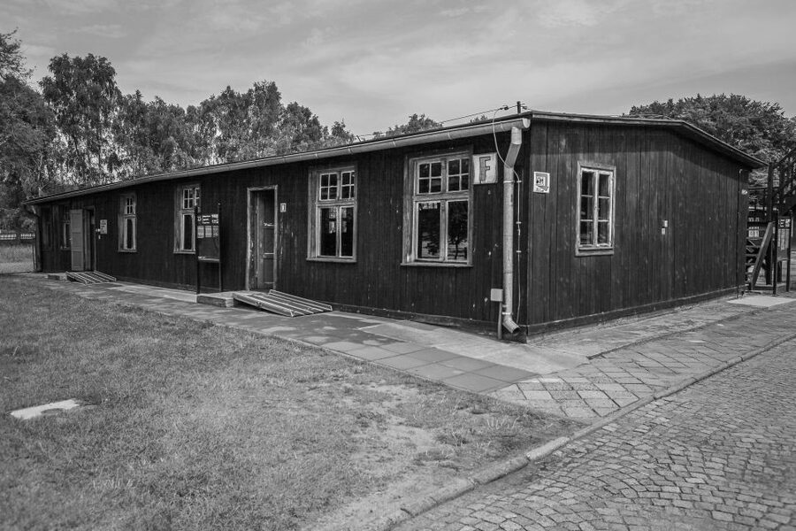 Stutthof Concentration Camp Half-Day Private Tour - The commander’s villa and the machinery of power