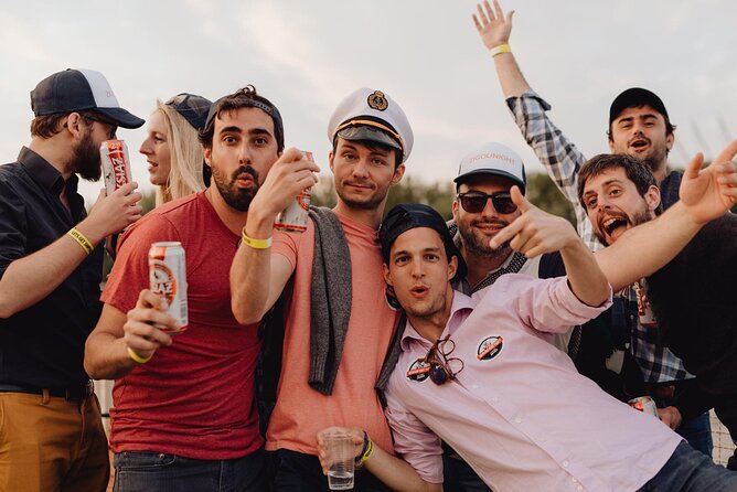 Sunset Boat Tour with Unlimited Drinks in Warsaw - Boarding at Bulwar Karskiego