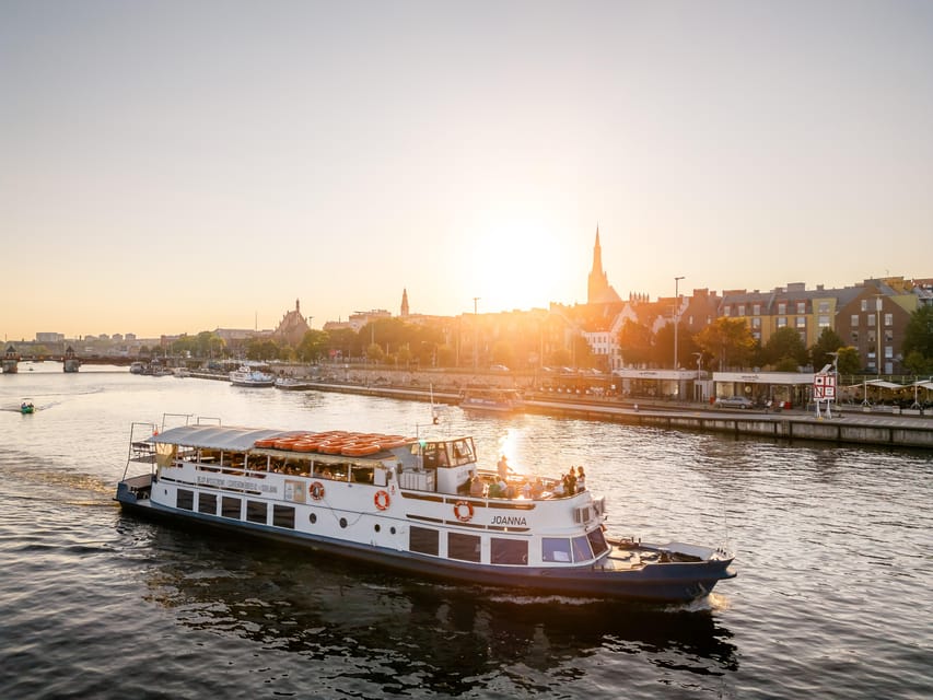Szczecin: Cruise to the Dąbie Lake - Dąbie Lake opens the view