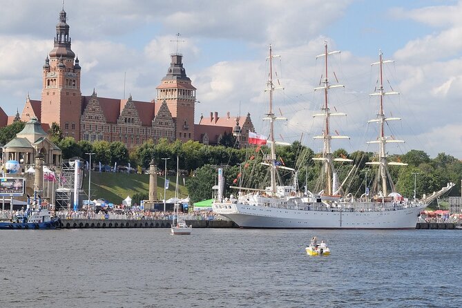 Szczecin Walking Tour: Explore Top Sights & Hidden Gems - Why this two-hour route works in Szczecin