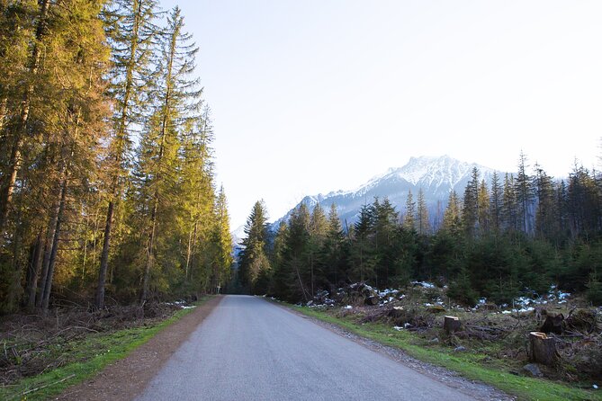 Tatra Mountains and Morskie Oko Hike From Krakow - Why Morskie Oko draws so many people