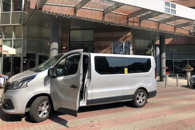 Taxi from Gdańsk airport to city centre ( old town Gdańsk ) - Why the Old Town drop-off is useful