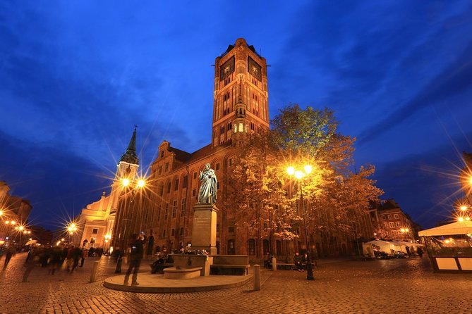 Torun Living Museum of Gingerbread and Old Town Private Walking Tour - Gingerbread first, then Toruń’s Gothic streets