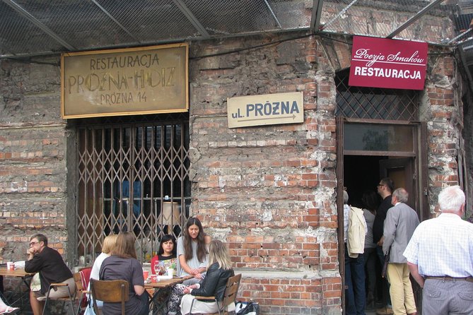 Tour of the Warsaw Ghetto - Próżna Street and the first view of the former ghetto