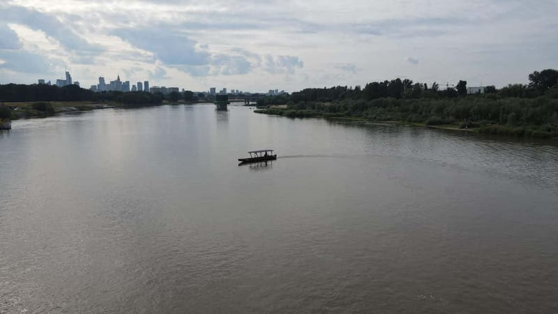 Warsaw: cruise on the Vistula - Sunset, photographs, and onboard comfort