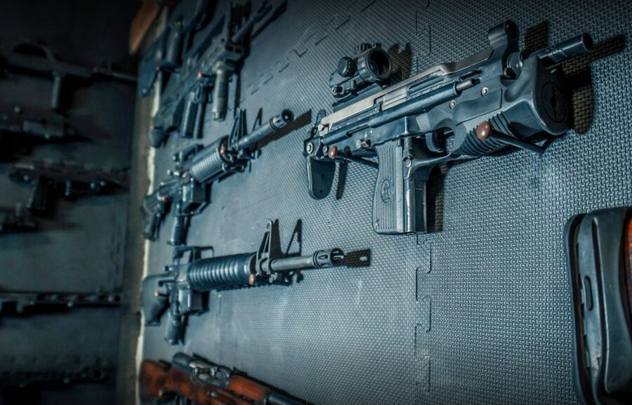 Warsaw: Gun Shooting Experience with Transfers - A Short Activity With a Flexible Length