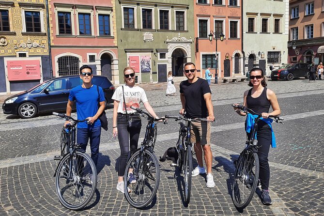 Warsaw Highlights by Bike with Breathtaking Sceneries - From the Warsaw Uprising to the former Ghetto