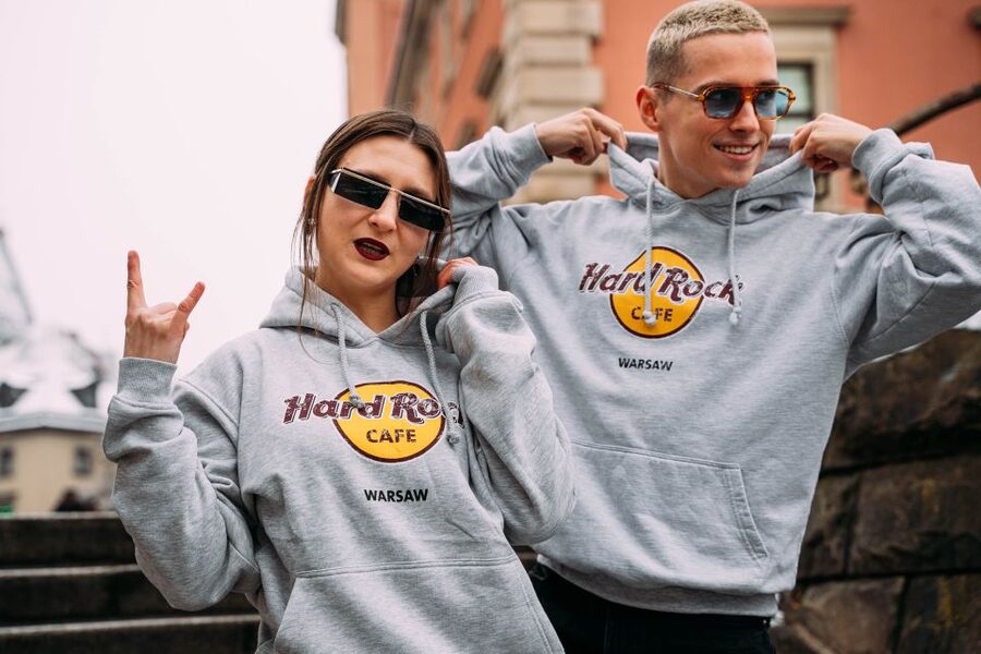 Warsaw: Lunch or dinner at Hard Rock Cafe with Skip-the-Line - A rock-themed meal beside Warsaw’s Palace of Culture