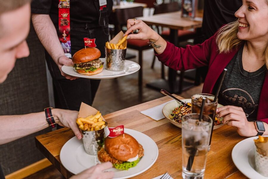 Warsaw: Lunch or dinner at Hard Rock Cafe with Skip-the-Line - Dessert, drinks, and what is not included