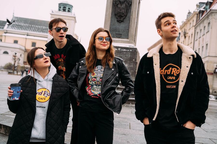 Warsaw: Lunch or dinner at Hard Rock Cafe with Skip-the-Line - The memorabilia collection and Rock Shop