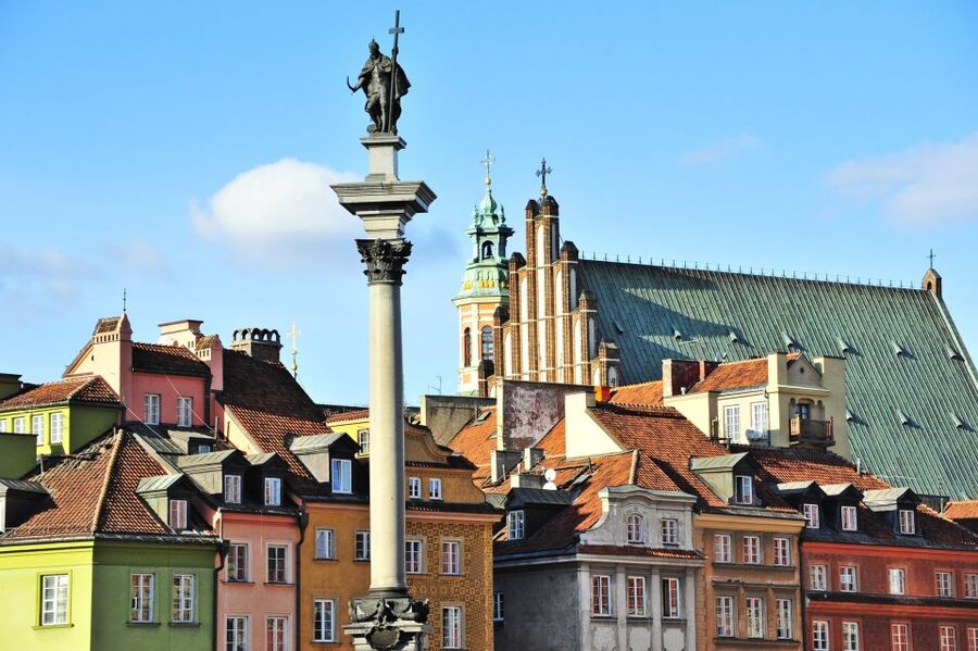 Warsaw: Old and New Town Private Walking Tour - St. John’s Cathedral and the people buried inside