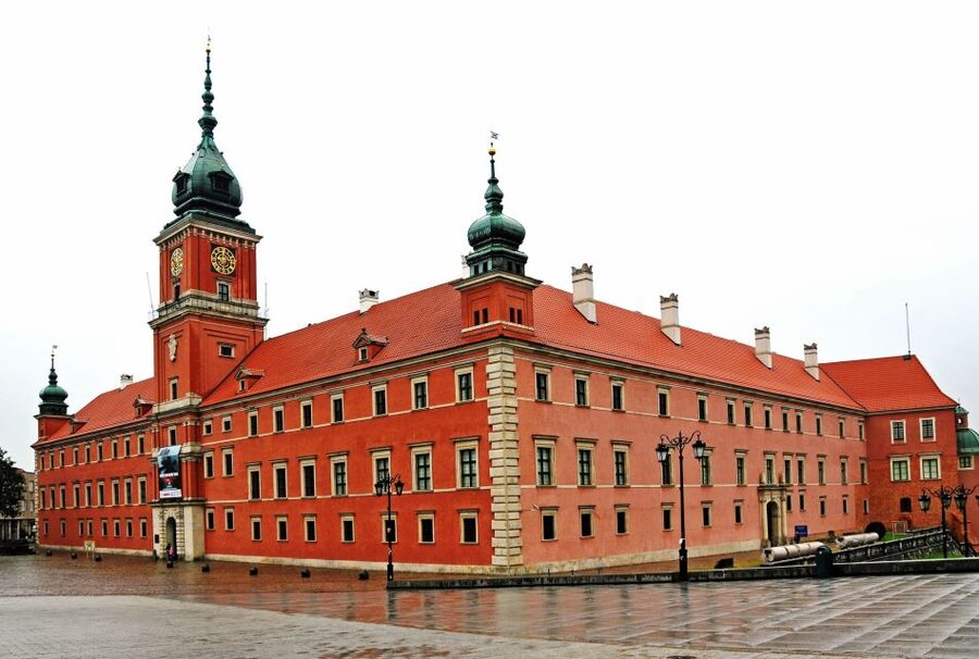 Warsaw: Old and New Town Private Walking Tour - The Royal Route and Warsaw University campus