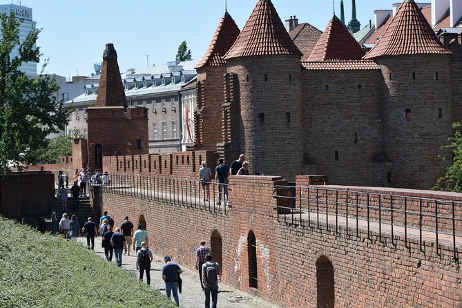 Warsaw Old Town Guided Tour with Antek & Friends | small groups - The reconstructed Old Town at Rynek Starego Miasta