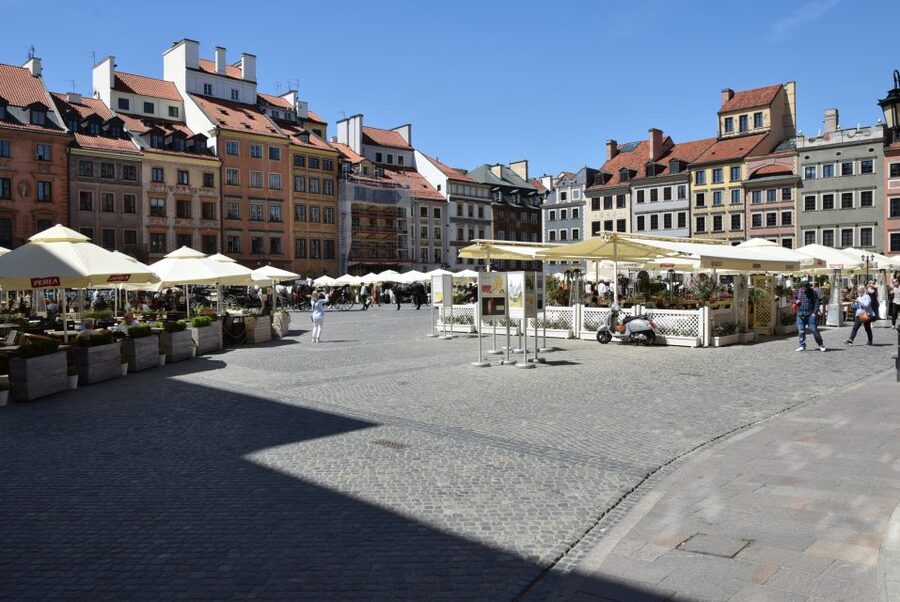 Warsaw: Old Town Guided Walking Tour - Castle Square, the Royal Castle, and the gardens