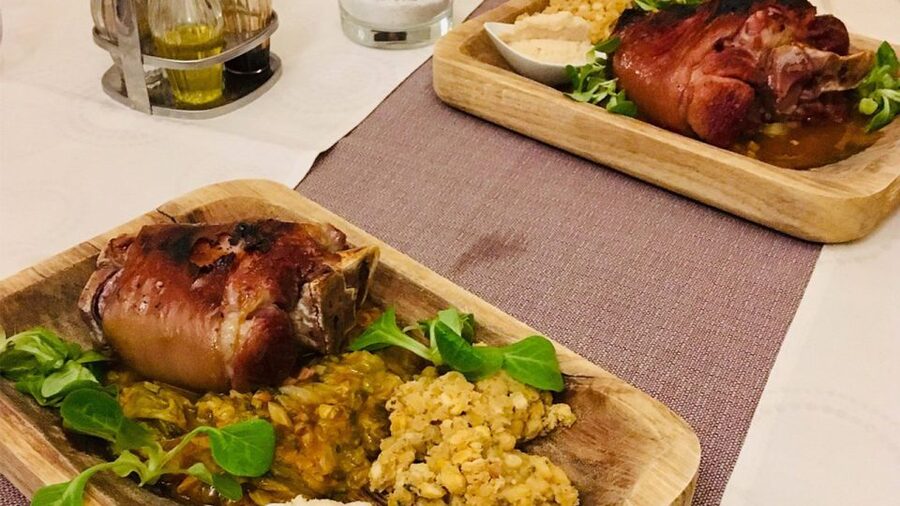Warsaw: Polish Food Tour - Guide quality is a major part of the value
