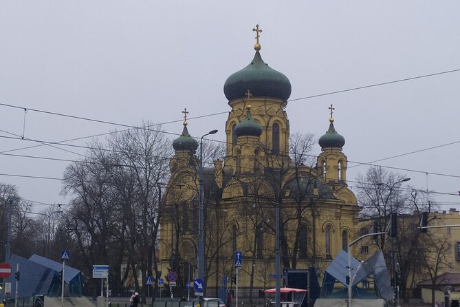 Warsaw Praga Guided Historical Walking Tour - Koneser, where factory walls meet new Warsaw
