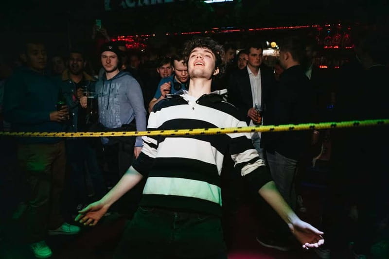 Warsaw: Pub Crawl with Optional 1-Hour Open Bar - Choosing between the welcome drink and open bar