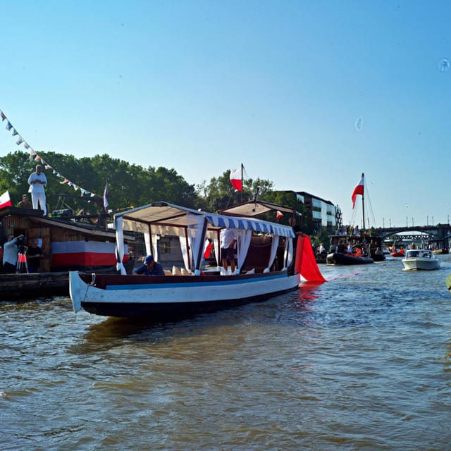 Warsaw: Scenic Cruise by Gondola on the Vistula River - A quiet view of Warsaw from the Vistula