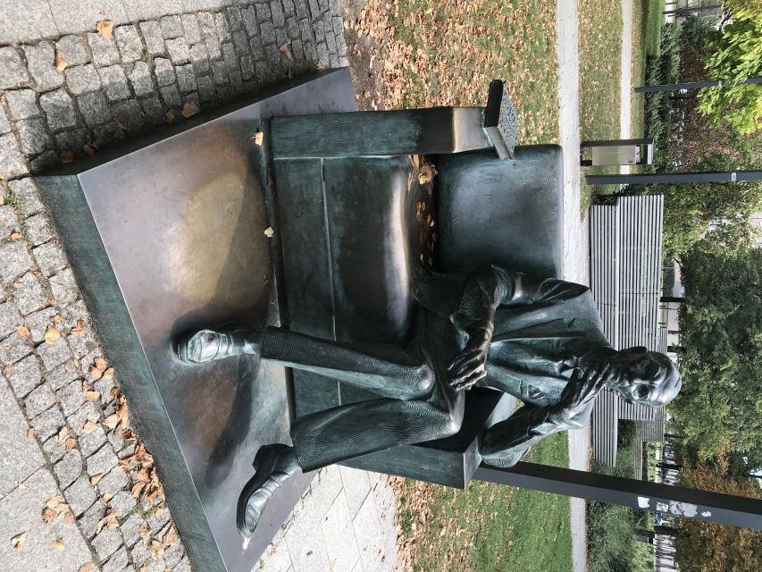 Warsaw: Skip-the-Line Royal Castle Guided Tour - FAQ