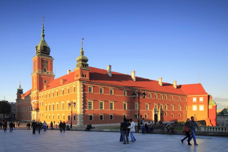 Warsaw: Skip-the-Line Royal Castle Guided Tour - The three-hour option adds Warsaw’s Old Town