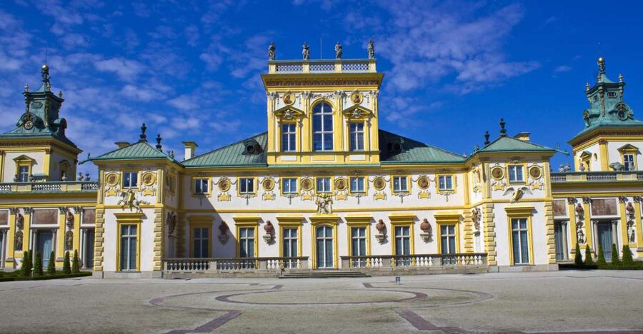Warsaw: Skip-the-Line Wilanow Palace & Gardens Private Tour - Why Wilanów Palace deserves a place in your Warsaw plans