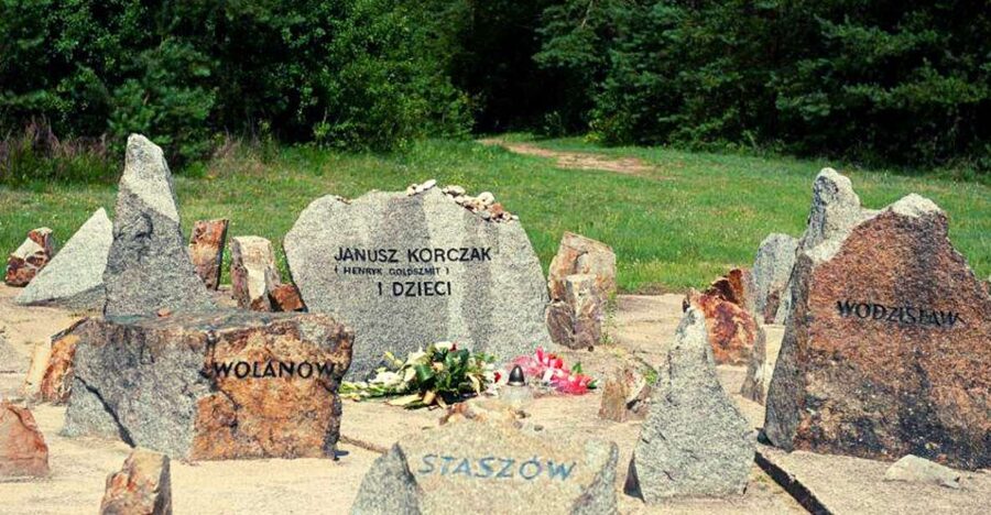 Warsaw: Small-Group Tour to Treblinka Extermination Camp - Lunch at a local restaurant