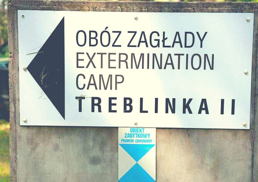 Warsaw: Small-Group Tour to Treblinka Extermination Camp - Leaving Warsaw in a group of eight