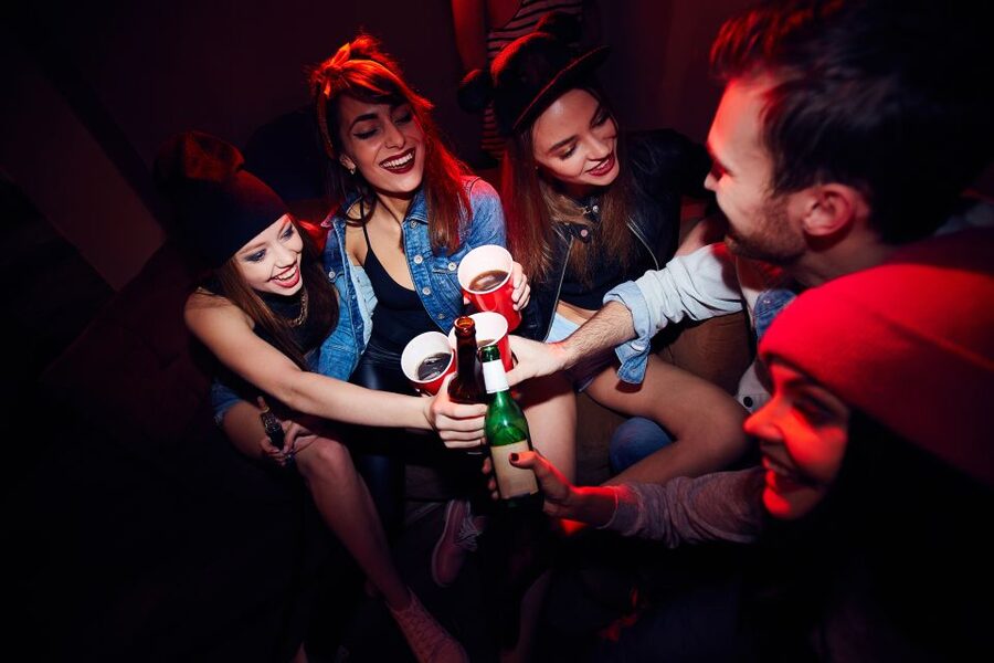 Warsaw: The Original Pub Crawl - Moving through Warsaw’s changing bars