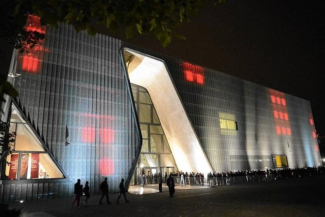 Warsaw Uprising Museum (1944) + POLIN Museum: PRIVATE TOUR /inc. Pick-up/ - What the private transport changes