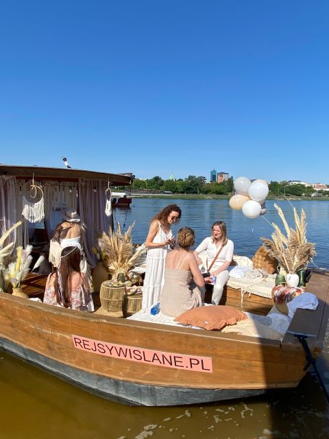 Warsaw: Vistula Cruise - The first stretch toward the Copernicus Science Center