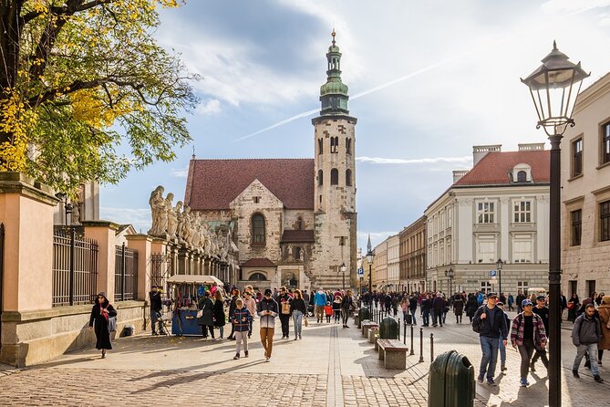 Wawel Castle and Cathedral with St Mary Basilica tour - St Mary’s Basilica and the Veit Stoss altar