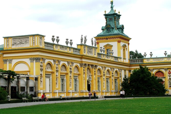 Wilanów Royal Palace + Polish Vodka Museum: SMALL GROUP /inc. Pick-up/ - Why this pairing works in Warsaw