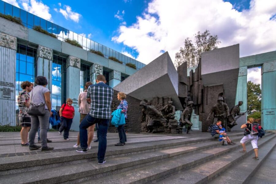 World War 2 in Warsaw walking tour in English - The former German District and occupied Warsaw