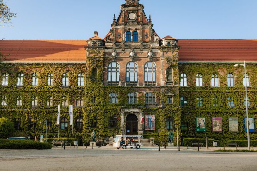 Wroclaw: 2-Hour Private Guided Tour by Electric Car - Saint Elisabeth Church and the Old Town streets