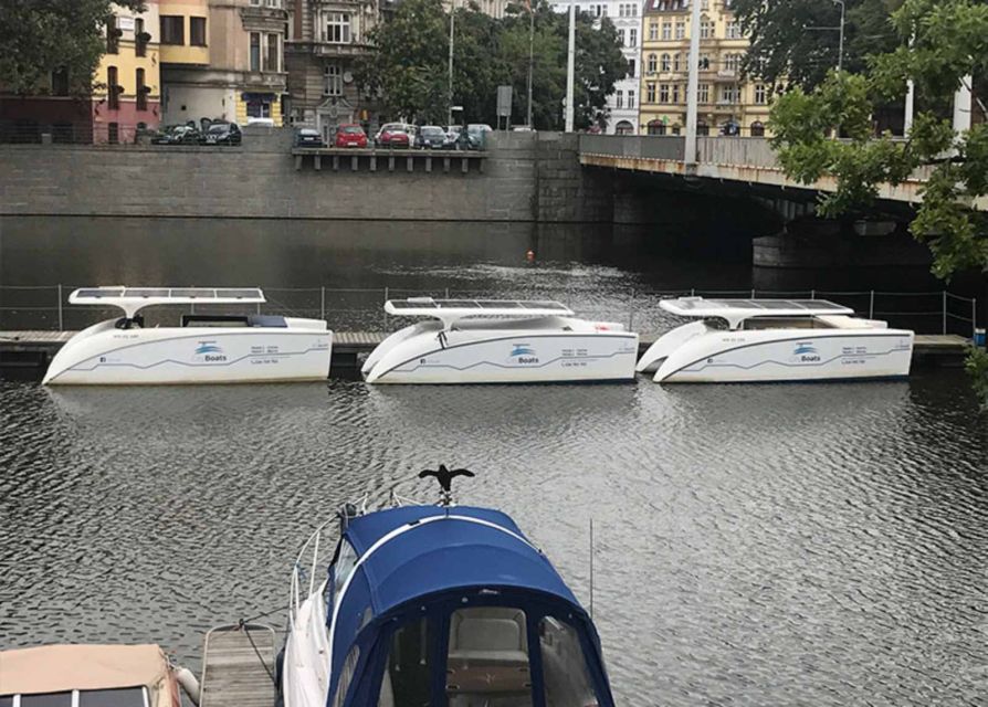 Wroclaw: City Walk and Cruise by Luxury Solar Catamaran - Across Sand Bridge toward the cathedral