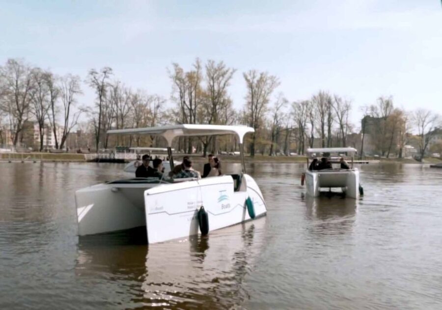 Wroclaw: City Walk and Cruise by Luxury Solar Catamaran - Boarding at Przystań Kardynalska