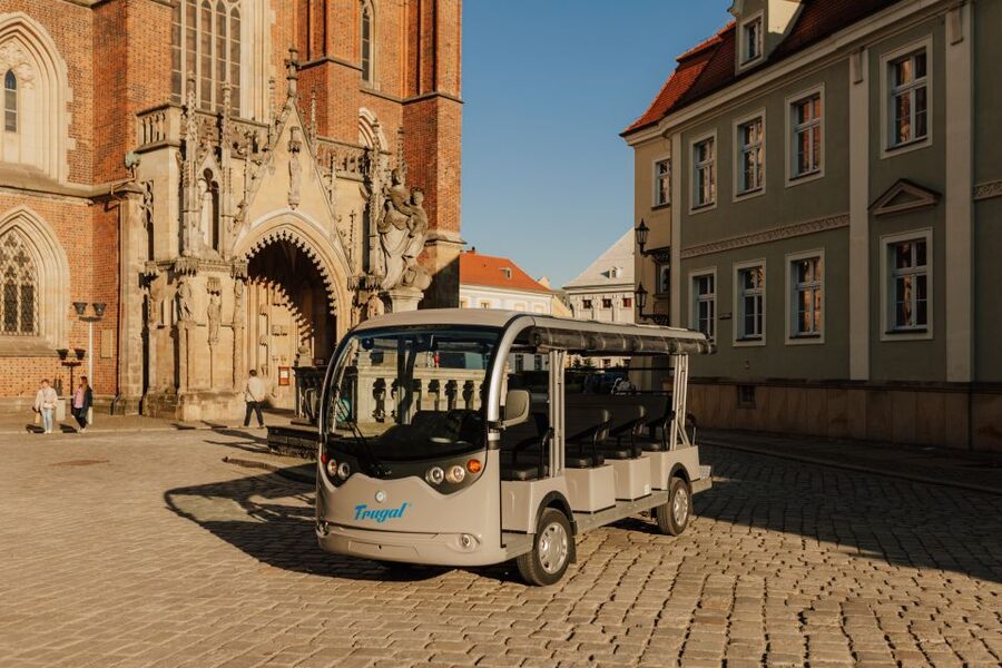 Wroclaw: E-Car Tour and Audio Guide - What you see during the one-hour route